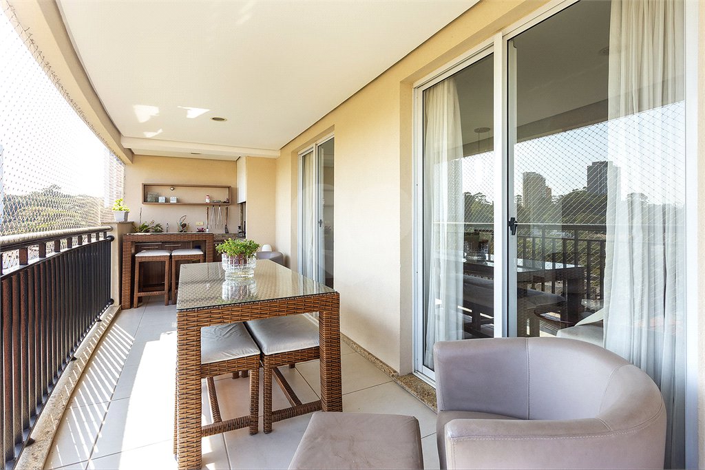 Apartamento à venda com 3 suítes em Alto da Boa Vista, São Paulo, SP