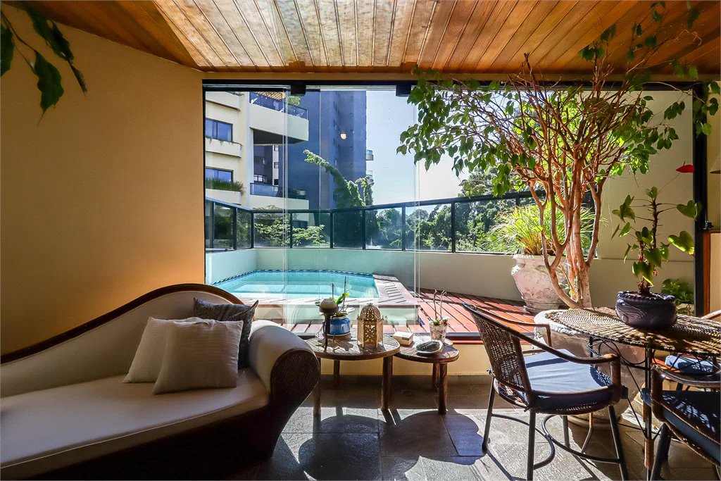 Apartamento à venda ou para alugar com 4 suítes em Jardim Vitória Régia, São Paulo, SP