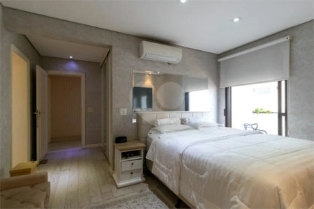 Apartamento à venda com 4 quartos, sendo 3 suítes, em Cambuci, São Paulo, SP