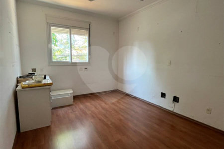 Sobrado à venda com 4 quartos, sendo 1 suíte,  em Vila Cordeiro, São Paulo, SP