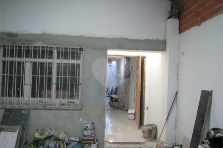 Casa à venda com 1 suíte em Vila Amorim, Suzano, SP