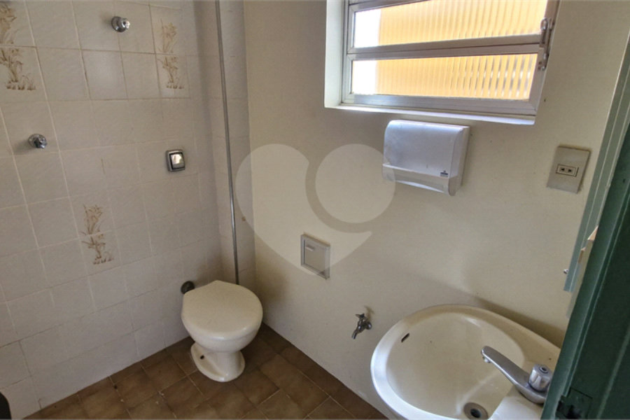 Casa à venda com 6 quartos, sendo 1 suíte, no Brasilândia, São Paulo, SP