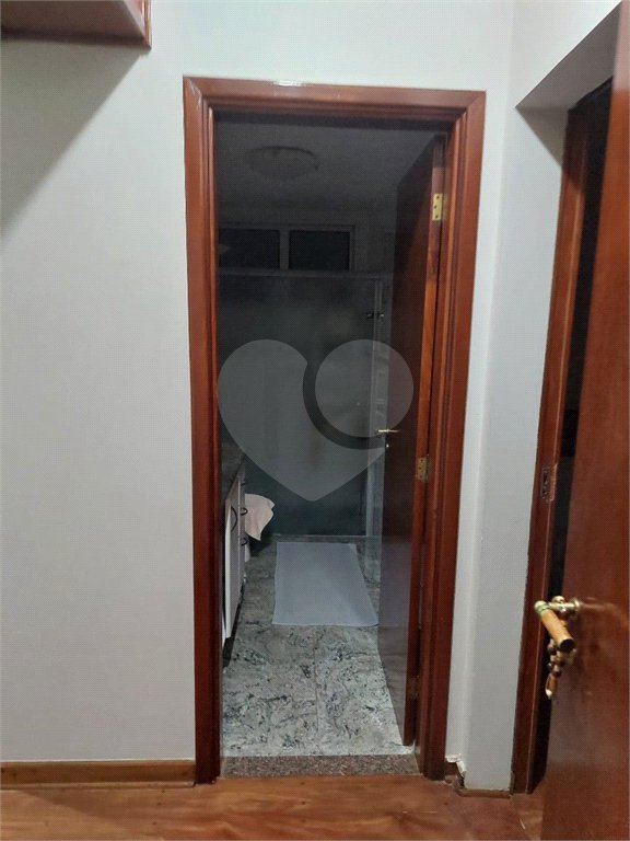 Apartamento à venda com 3 quartos, sendo 1 suíte, no Centro, Araraquara, SP
