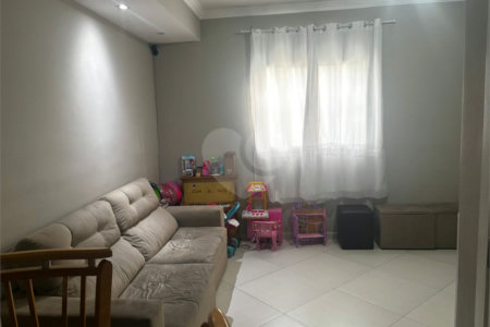 Casa à venda com 3 quartos, sendo 1 suíte,  em Vila Mazzei, São Paulo, SP