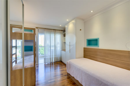 Apartamento à venda com 4 quartos, sendo 2 suítes, em Campo Belo, São Paulo, SP