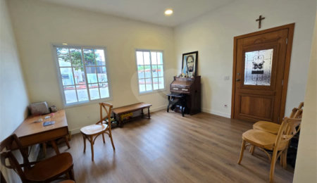 Casa à venda com 3 quartos, sendo 1 suíte, no condomínio Golden Ville, Itapetininga - SP