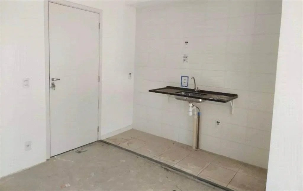 Apartamento à venda com 2 quartos em Parque Maria Helena, São Paulo, SP