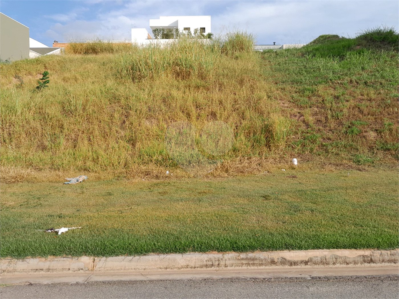Terreno à venda no condomínio Reserva dos Jatobás, Louveira - SP