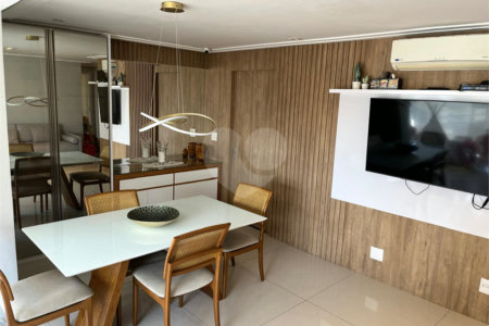 Apartamento à venda com 3 quartos, sendo 1 suíte, em Vila Firmiano Pinto, São Paulo, SP