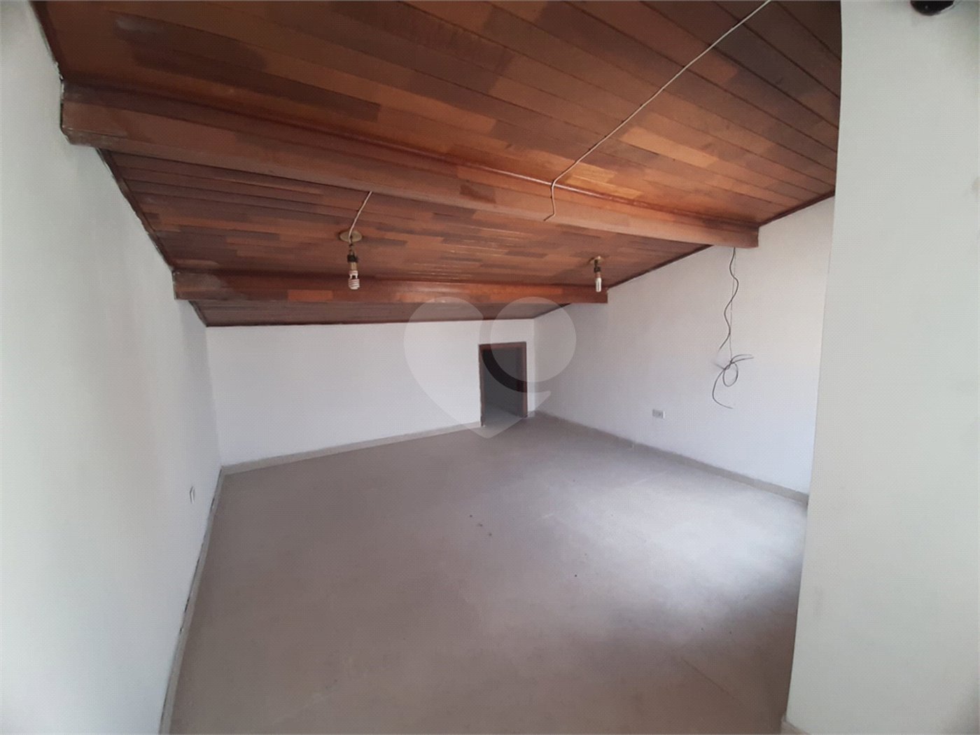 Casa à venda com 3 quartos, sendo 1 suíte, no condomínio Cantareira Park, São Paulo - SP