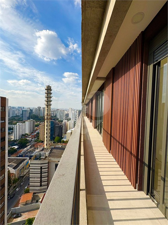 Apartamento à venda com 4 suítes em Jardim das Acácias, São Paulo, SP