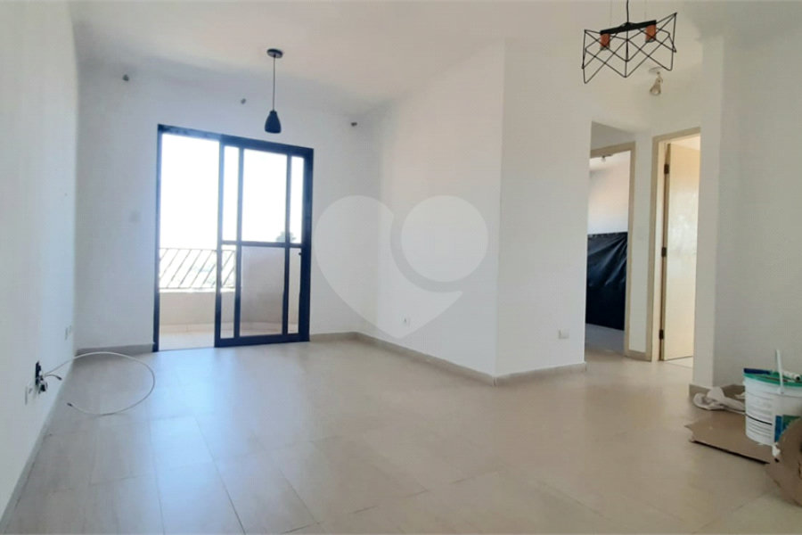 Apartamento à venda com 2 quartos em Vila Romero, São Paulo, SP