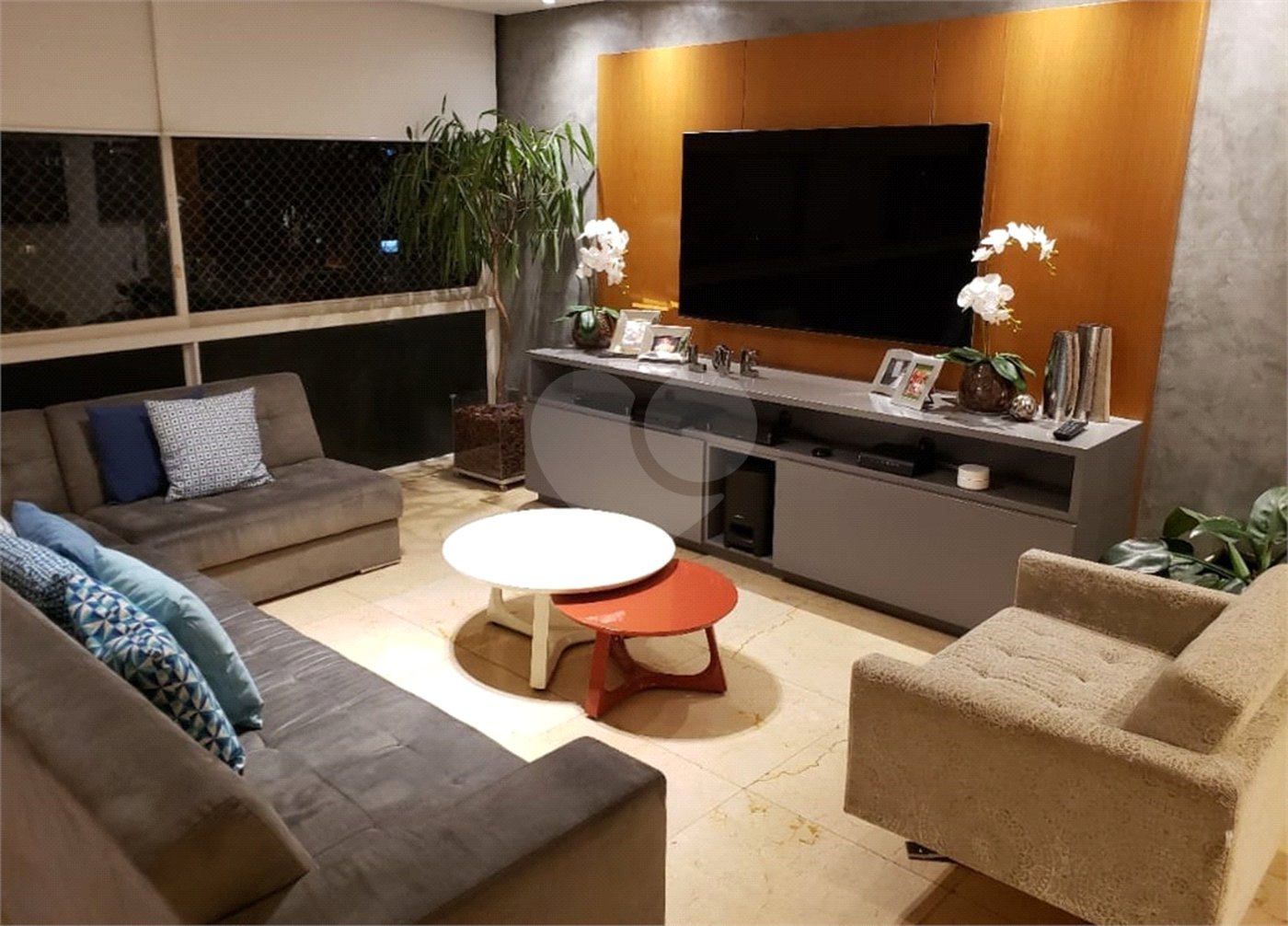 Apartamento à venda com 3 quartos, sendo 1 suíte,  em Jardim América, São Paulo, SP