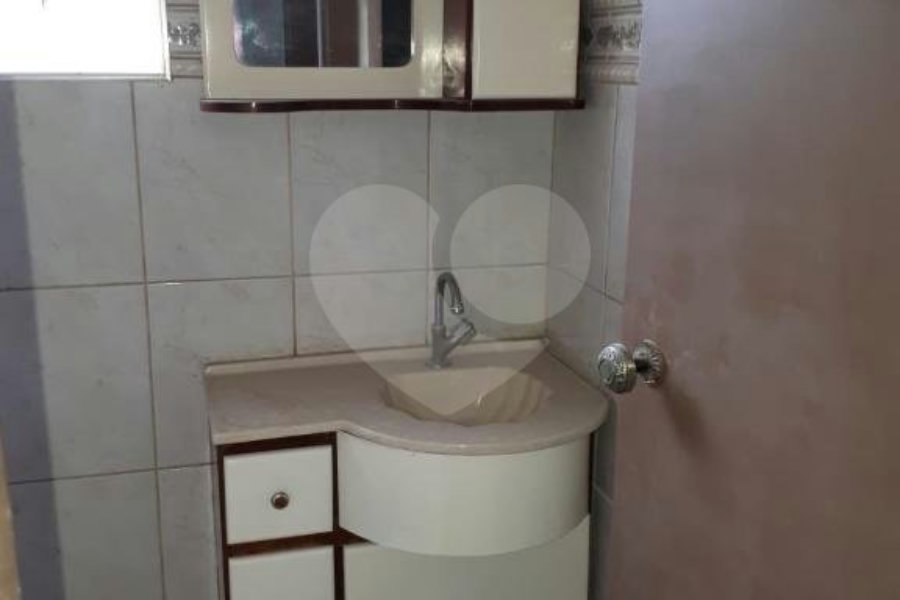 Sobrado à venda com 2 quartos em Tremembé, São Paulo, SP