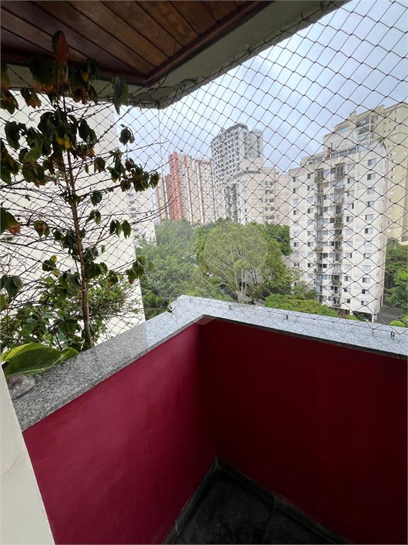 Apartamento à venda com 3 quartos, sendo 1 suíte, em Jardim Londrina, São Paulo, SP