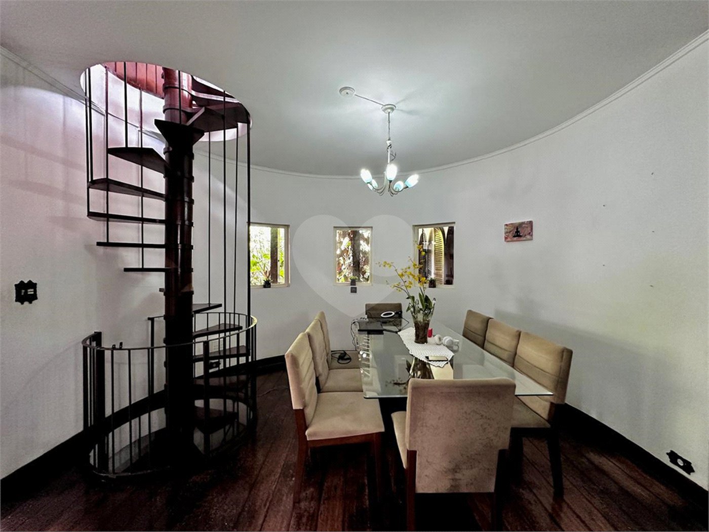 Casa à venda com 4 quartos, sendo 2 suítes,  em Interlagos, São Paulo, SP