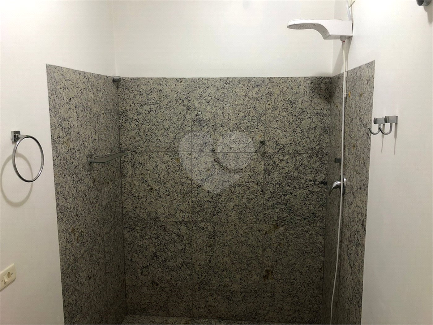 Casa Térrea à venda com 4 quartos, sendo 2 suítes, em Jardim das Bandeiras, São Paulo, SP