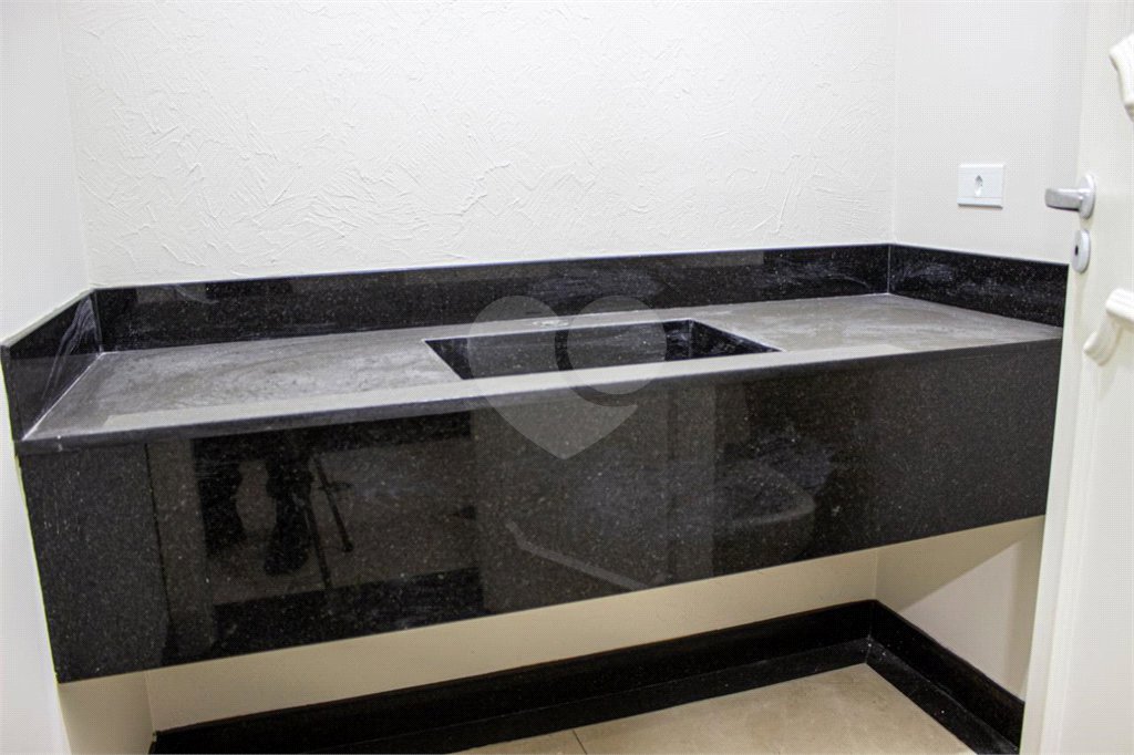 Apartamento à venda com 3 suítes em Jardim Londrina, São Paulo, SP