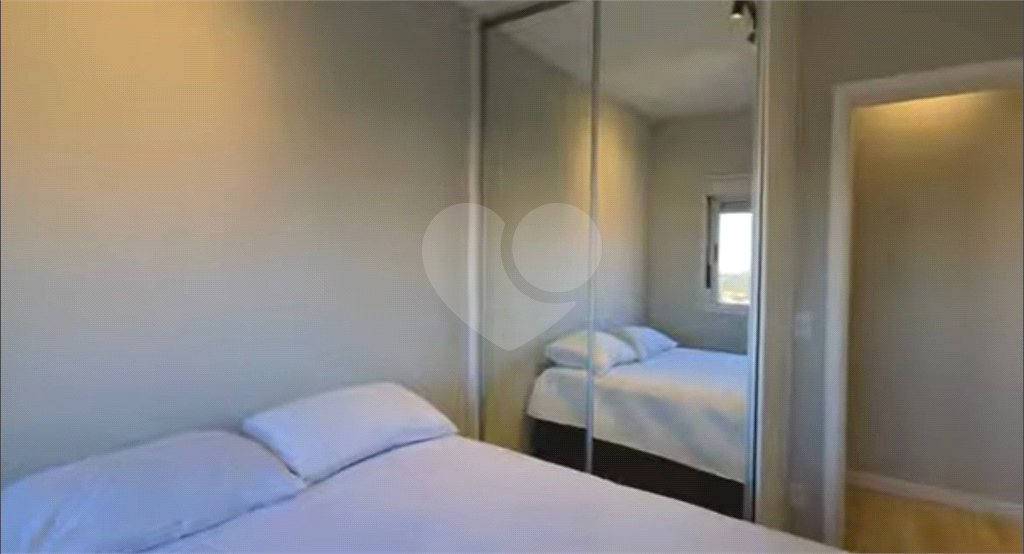 Apartamento à venda com 3 quartos, sendo 1 suíte, em Vila Pirajussara, São Paulo, SP