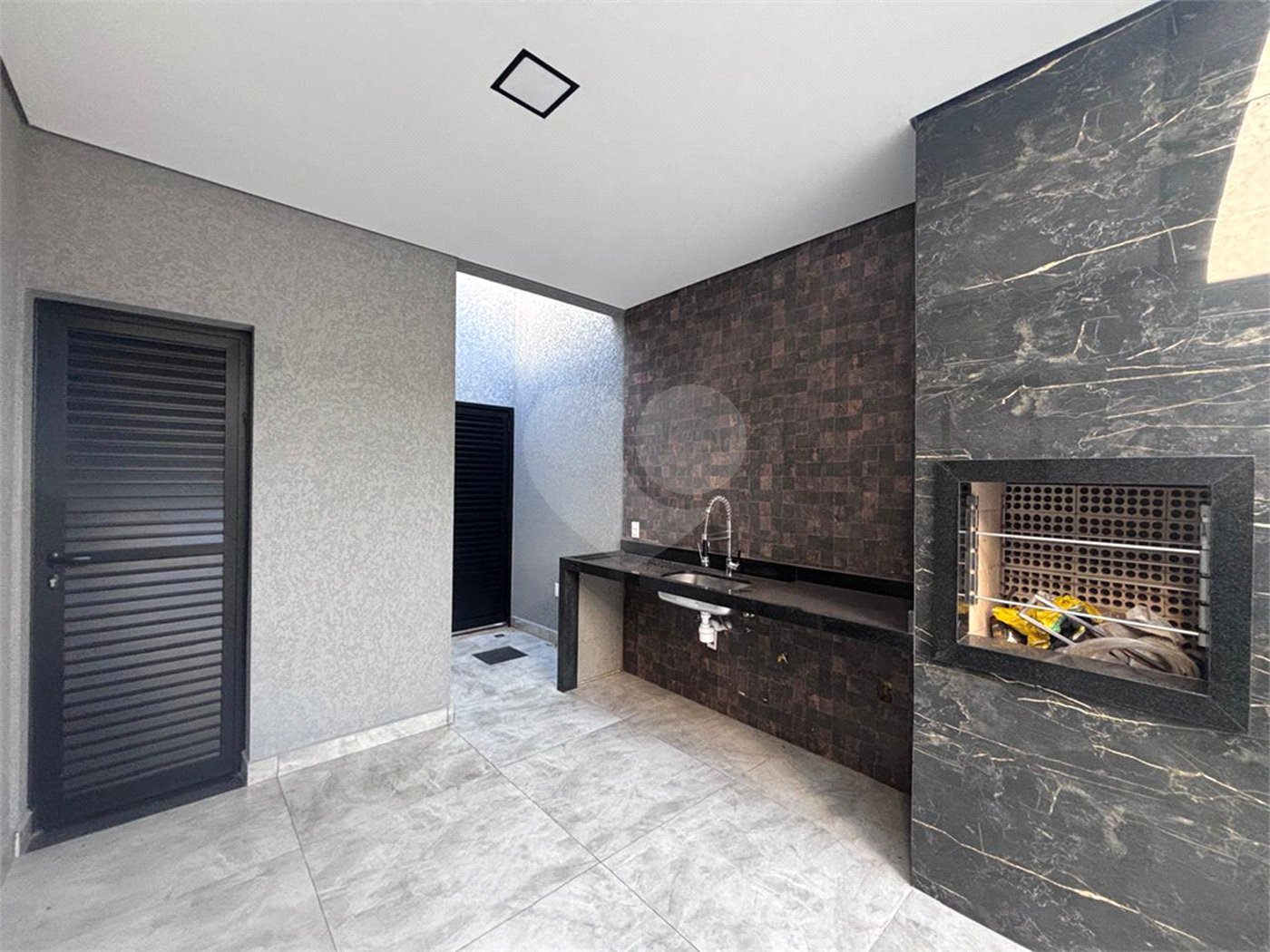 Casa à venda com 3 suítes no condomínio Villagio Wanel, Sorocaba - SP