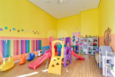 Apartamento à venda com 3 quartos, sendo 1 suíte, em Santo Amaro, São Paulo, SP