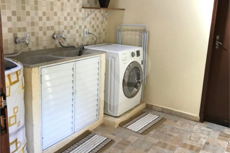 Chácara à venda com 4 quartos, sendo 3 suítes, em Monterrey, Louveira, SP