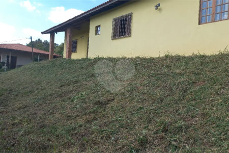 Chácara à venda com 4 quartos, sendo 1 suíte,  em Loteamento Quinta da Mata, Ibiúna, SP