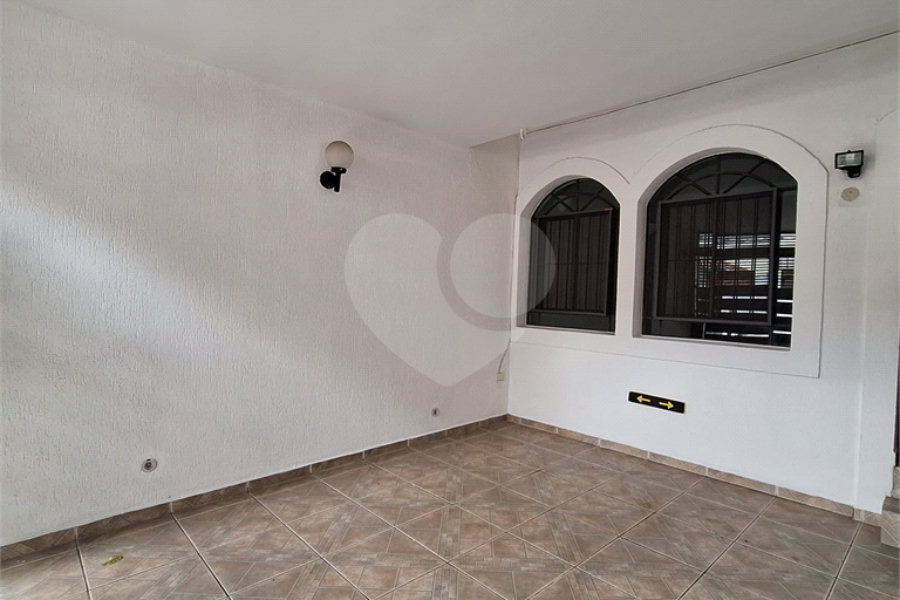 Sobrado à venda com 2 quartos em Santana, São Paulo, SP