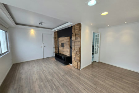 Apartamento à venda com 3 quartos, sendo 1 suíte,  em Indianópolis, São Paulo, SP