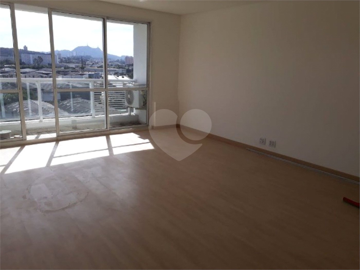 Sala à venda em Vila Leopoldina, São Paulo, SP