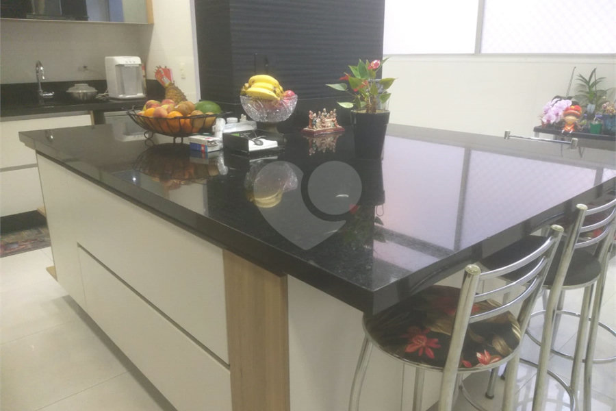 Apartamento à venda com 3 quartos, sendo 1 suíte, em Paraíso, São Paulo, SP