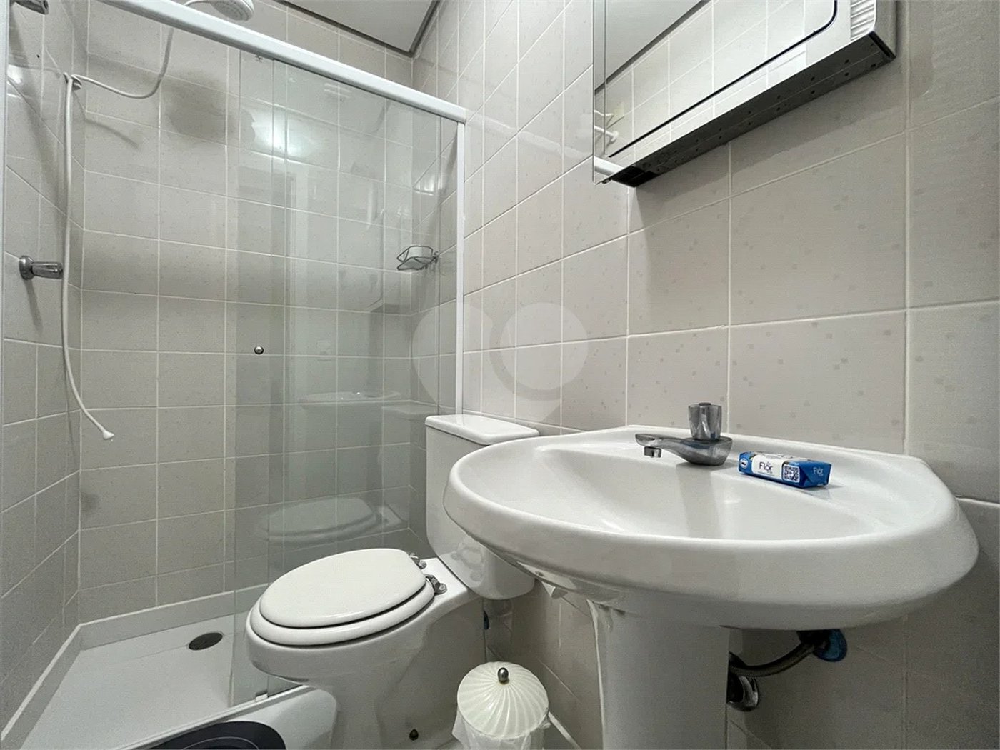 Apartamento à venda com 3 quartos, sendo 1 suíte, em Riviera de São Lourenço, Bertioga, SP