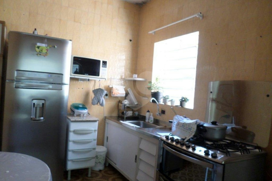 Sobrado à venda com 6 quartos em Jardim Floresta, São Paulo, SP