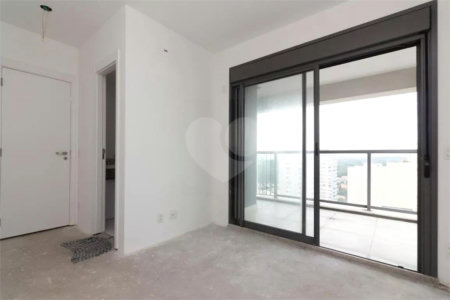Apartamento à venda com 3 quartos, sendo 1 suíte, em Pinheiros, São Paulo, SP