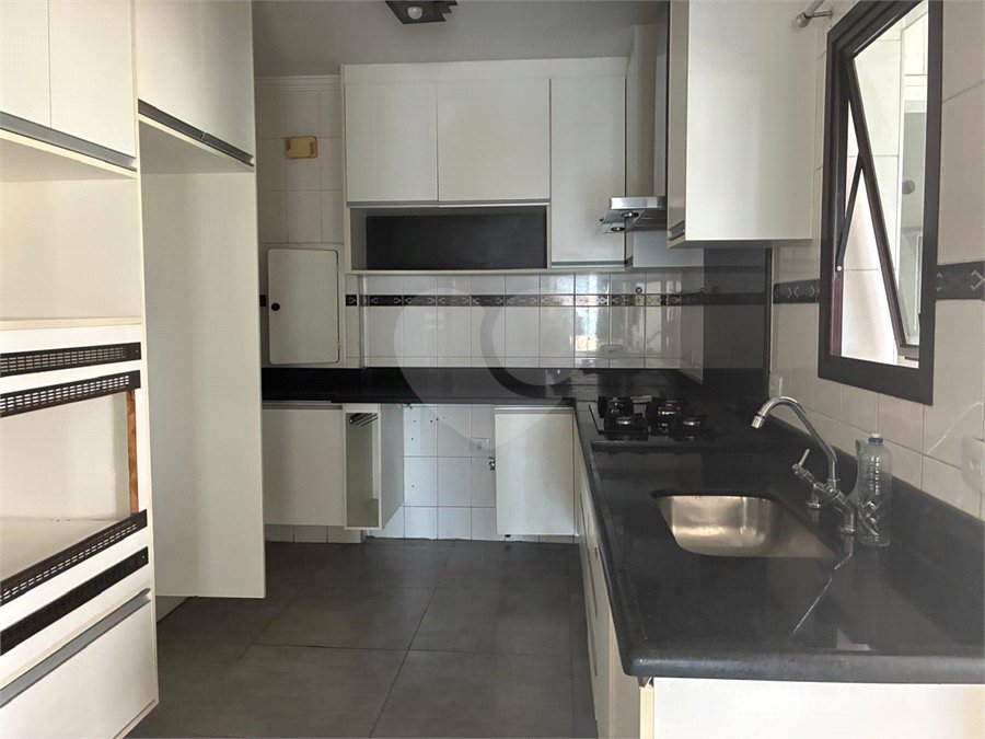 Apartamento à venda com 3 suítes em Vila Galvão, Guarulhos, SP