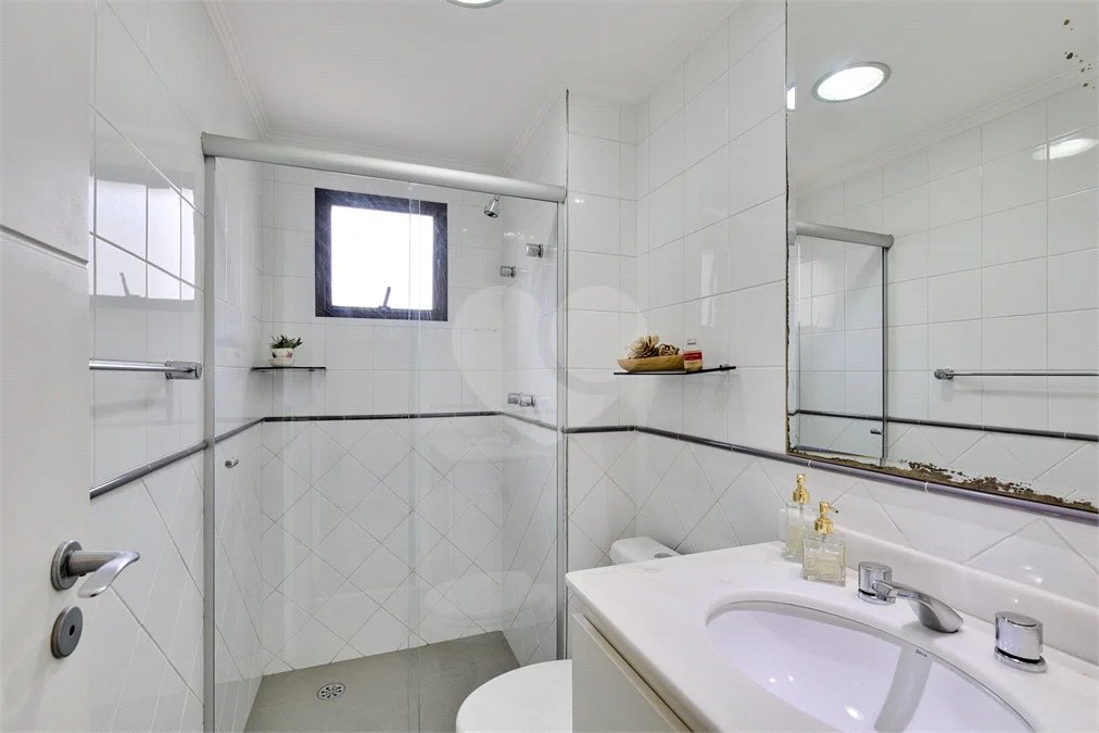 Apartamento à venda com 3 quartos, sendo 2 suítes, em Alto da Boa Vista, São Paulo, SP