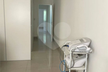 Sobrado à venda com 5 quartos, sendo 1 suíte, em Santa Teresinha, São Paulo, SP