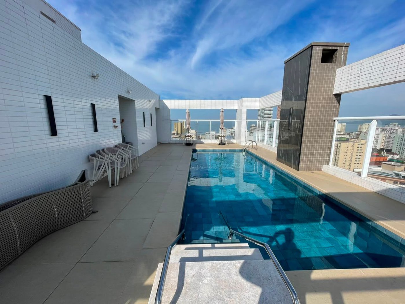 Apartamento com 2 dormitórios à venda, 74 m² por R$ 1.049.000,00 - Gonzaga - Santos/SP