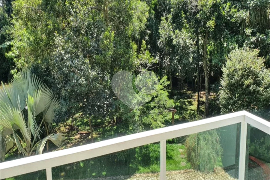 Casa à venda com 3 suítes no condomínio Parque Imperial da Cantareira, Mairiporã - SP