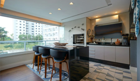 Apartamento à venda com 4 quartos, sendo 2 suítes,  em Santo Amaro, São Paulo, SP