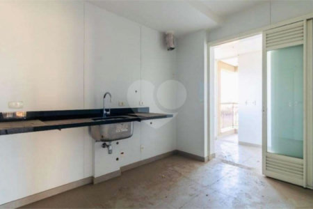 Apartamento à venda com 3 quartos, sendo 1 suíte, em Jardim da Saúde, São Paulo, SP
