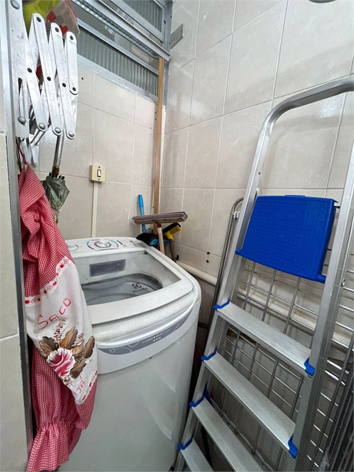 Apartamento de 1 Dormitório na Quadra da Praia das Pitangueiras – Localização Privilegiada!