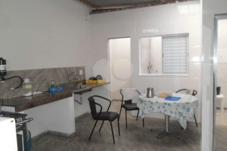 Sobrado à venda com 8 quartos, sendo 2 suítes, em Campo Belo, São Paulo, SP