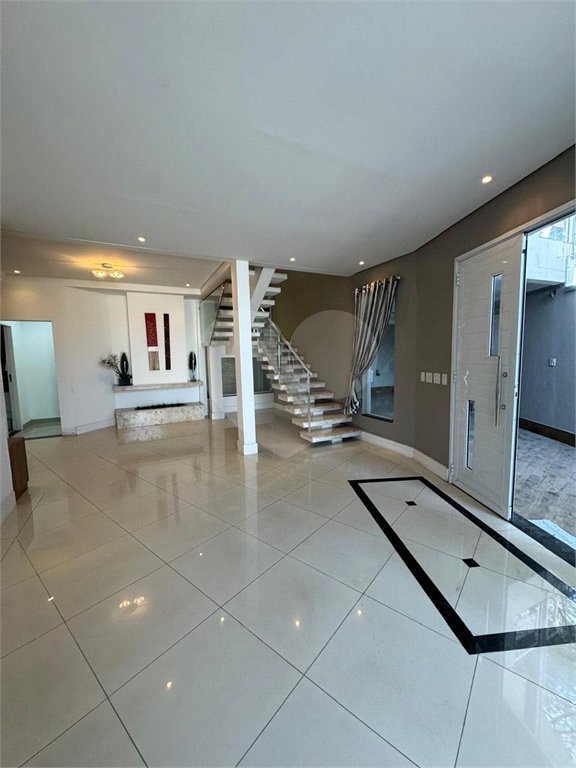 Casa à venda com 4 suítes em Vila Nova Parada, São Paulo, SP