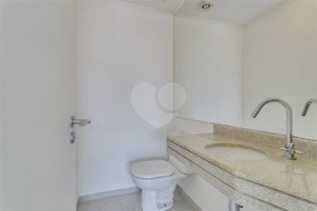 Apartamento à venda com 3 quartos, sendo 1 suíte, em Morumbi, São Paulo, SP