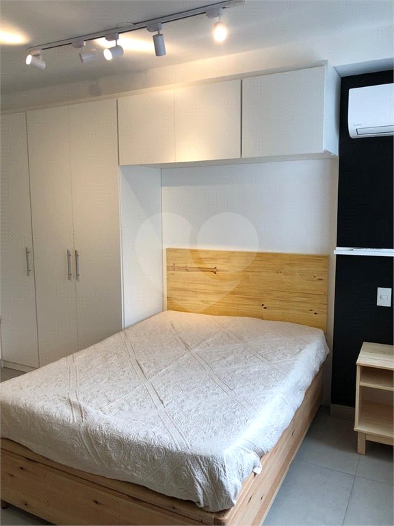 Apartamento à venda com 1 quarto em Indianópolis, São Paulo, SP
