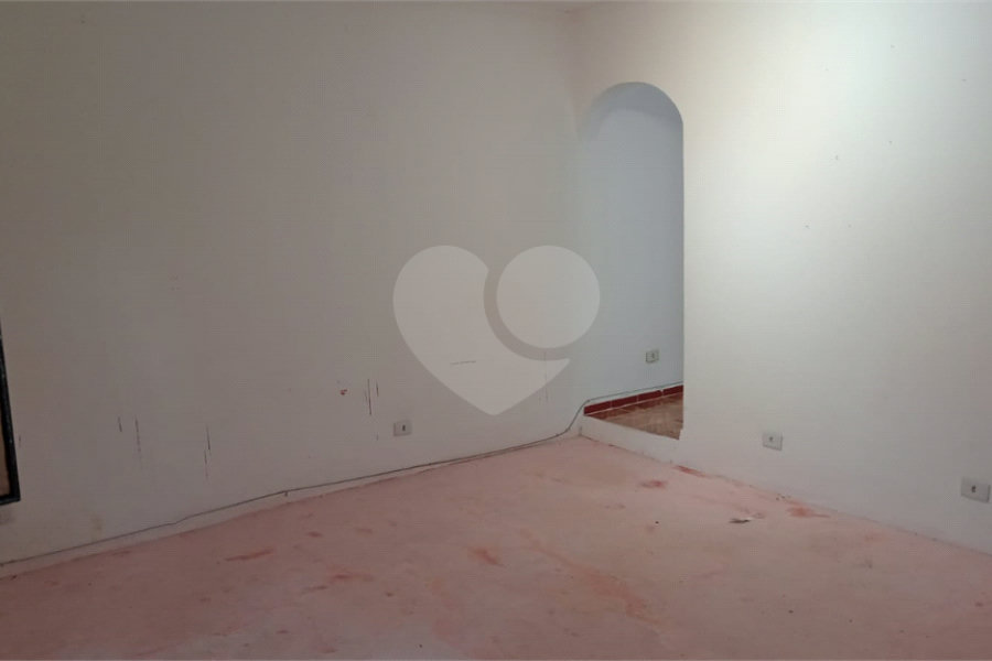 Casa Térrea à venda com 3 quartos, sendo 1 suíte, em Vila Irmãos Arnoni, São Paulo, SP