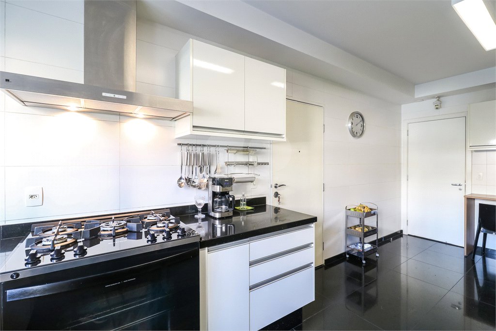 Apartamento à venda com 3 suítes em Perdizes, São Paulo, SP