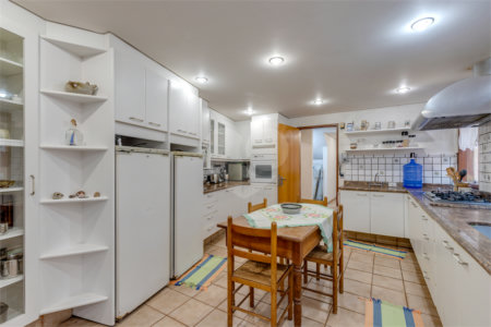 Casa à venda com 5 quartos, sendo 4 suítes, em Alto da Boa Vista, São Paulo, SP