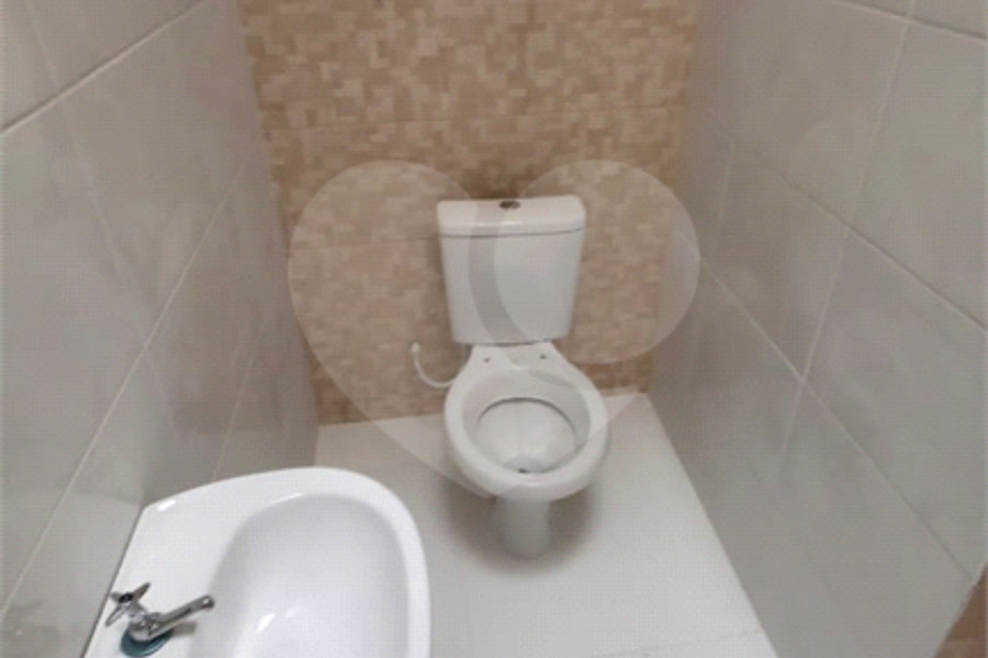 Sobrado à venda com 2 quartos em Guaianazes, São Paulo, SP